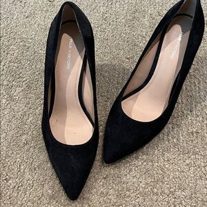 Pour La Victoire Black Suede Pumps